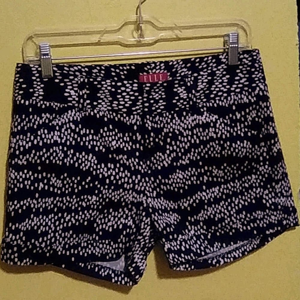 Elle Shorts Sz 4